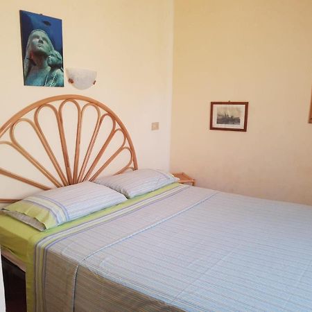 شقة Monolocali In Centro Paese لامبيدوزا المظهر الخارجي الصورة